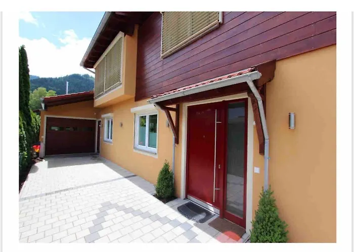 Alpine Escape With Mountain View Дом отдыха *