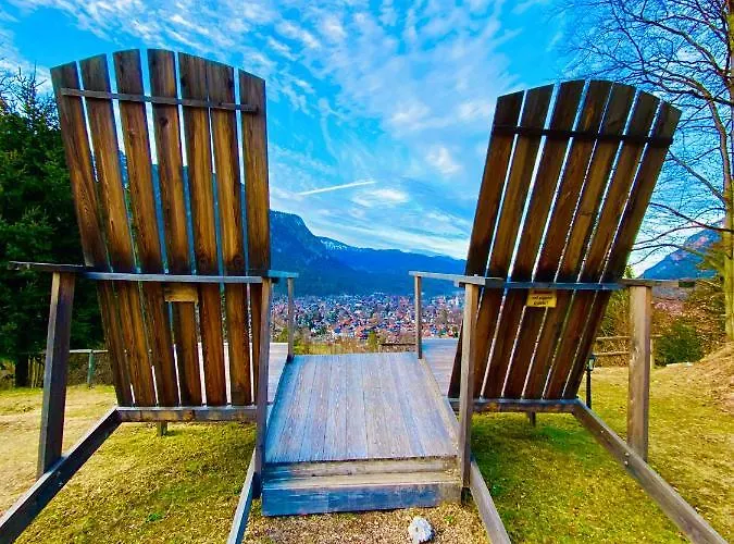 Дом отдыха Alpine Escape With Mountain View *