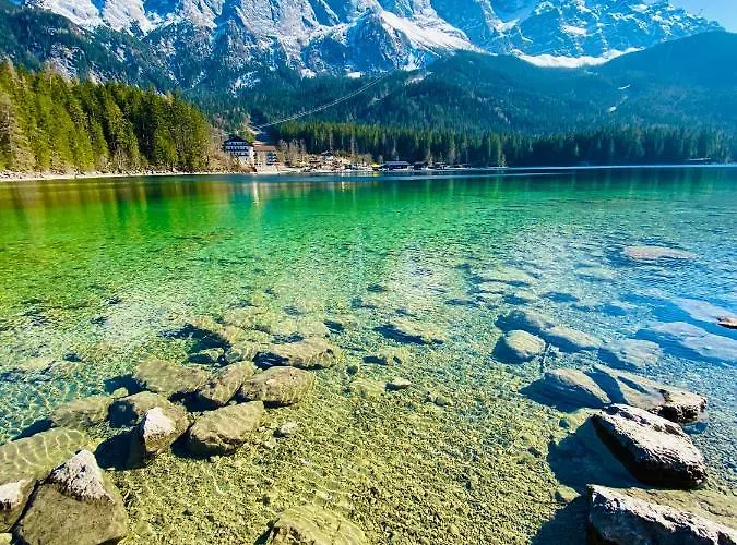 Alpine Escape With Mountain View Дом отдыха Гармиш-Партенкирхен